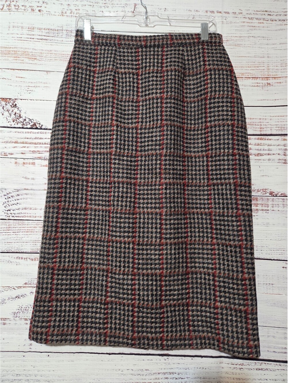 Damart Women's Pure New Wool Houndstooth Plaid Skirt Size 10